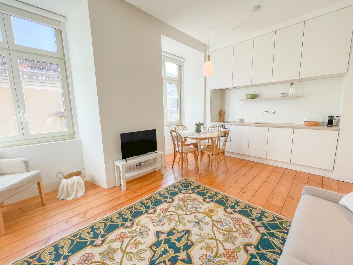 Arsenal 108, Design - New Light Downtown Chiado And River Apartment *