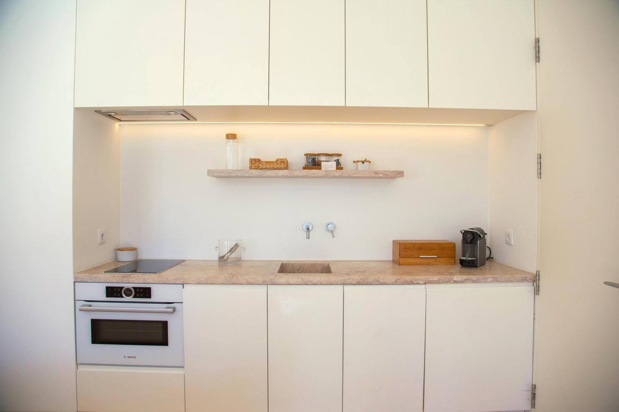 Apartment Arsenal 108, Design - New Light Downtown Chiado And River Lisbon