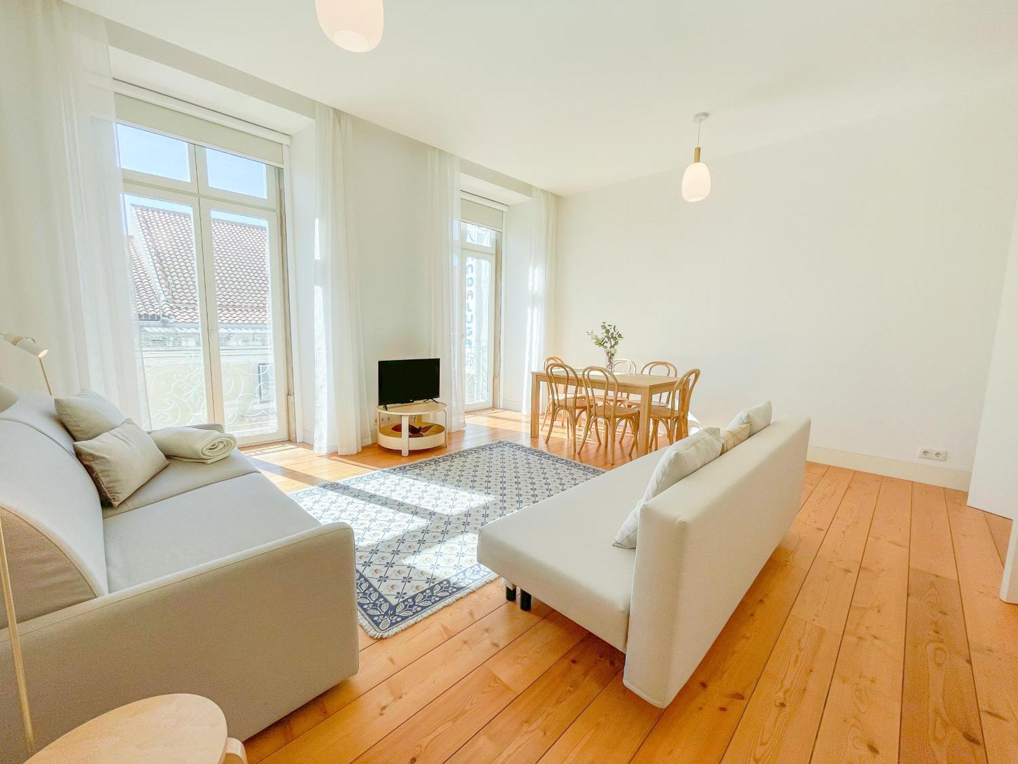 Arsenal 108, Design - New Light Downtown Chiado And River Apartment