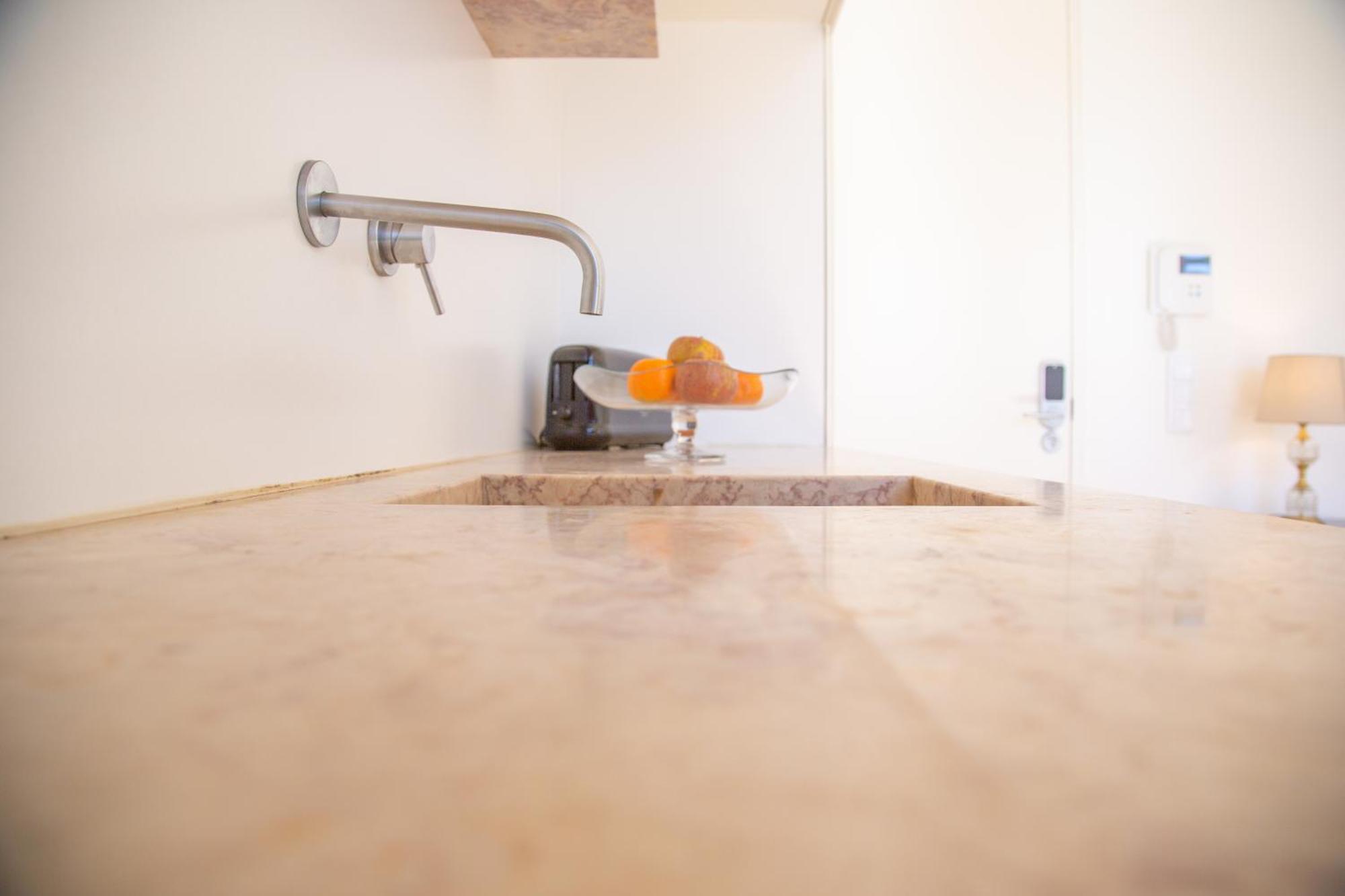 Arsenal 108, Design - New Light Downtown Chiado And River Apartment Lisbon