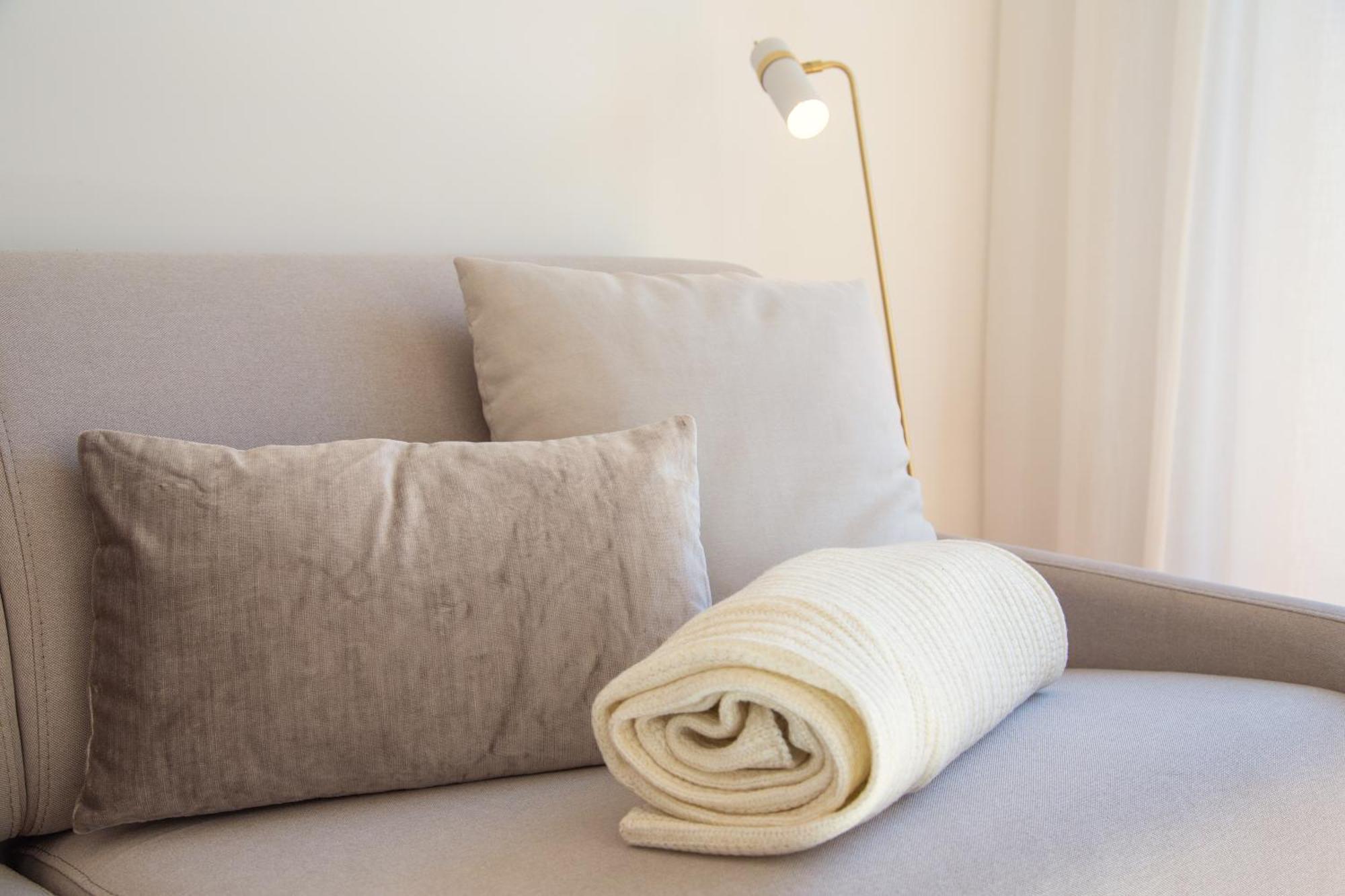 Arsenal 108, Design - New Light Downtown Chiado And River Lisbon