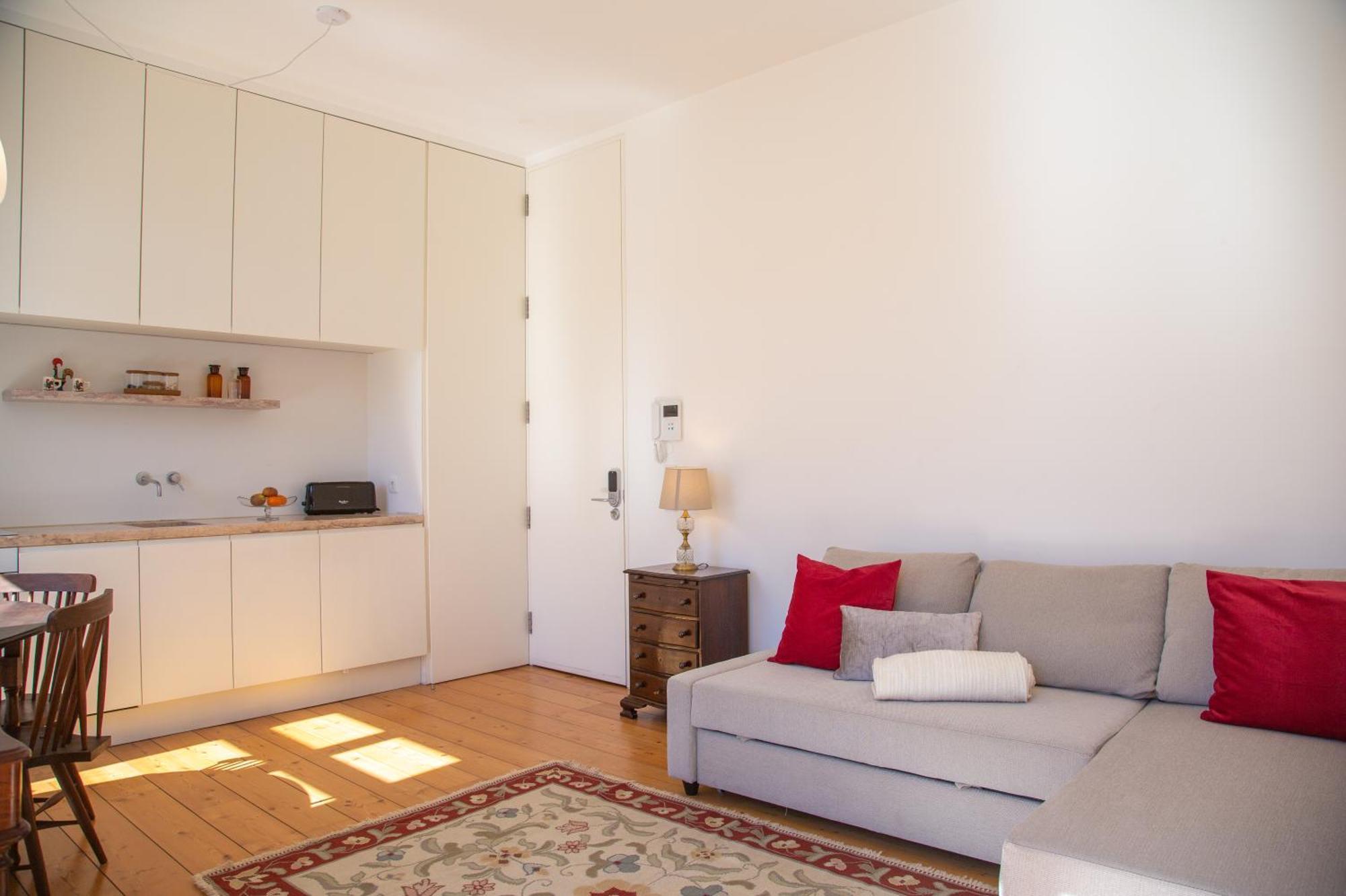 Arsenal 108, Design - New Light Downtown Chiado And River * Lisbon