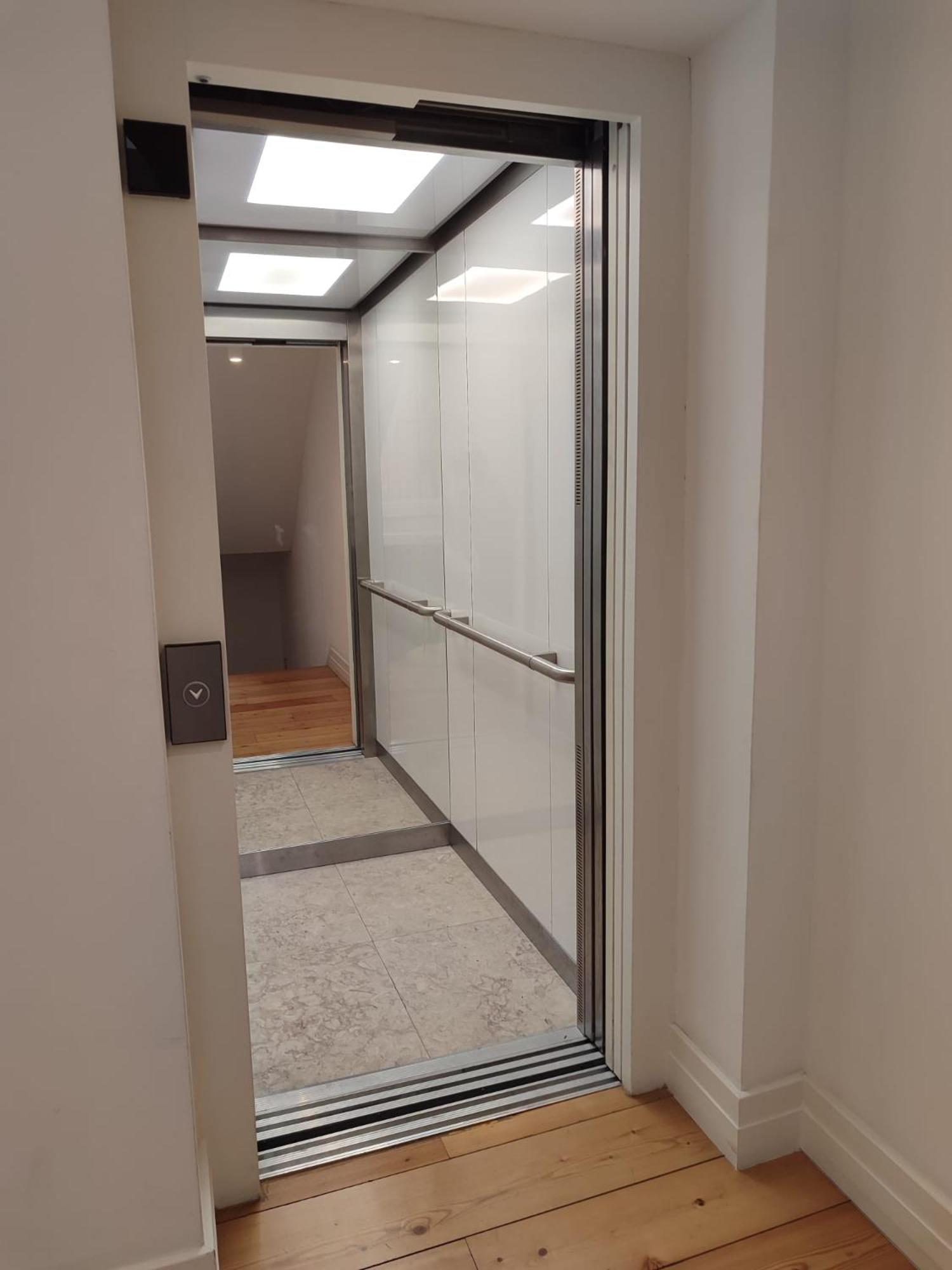 Arsenal 108, Design - New Light Downtown Chiado And River Apartment *
